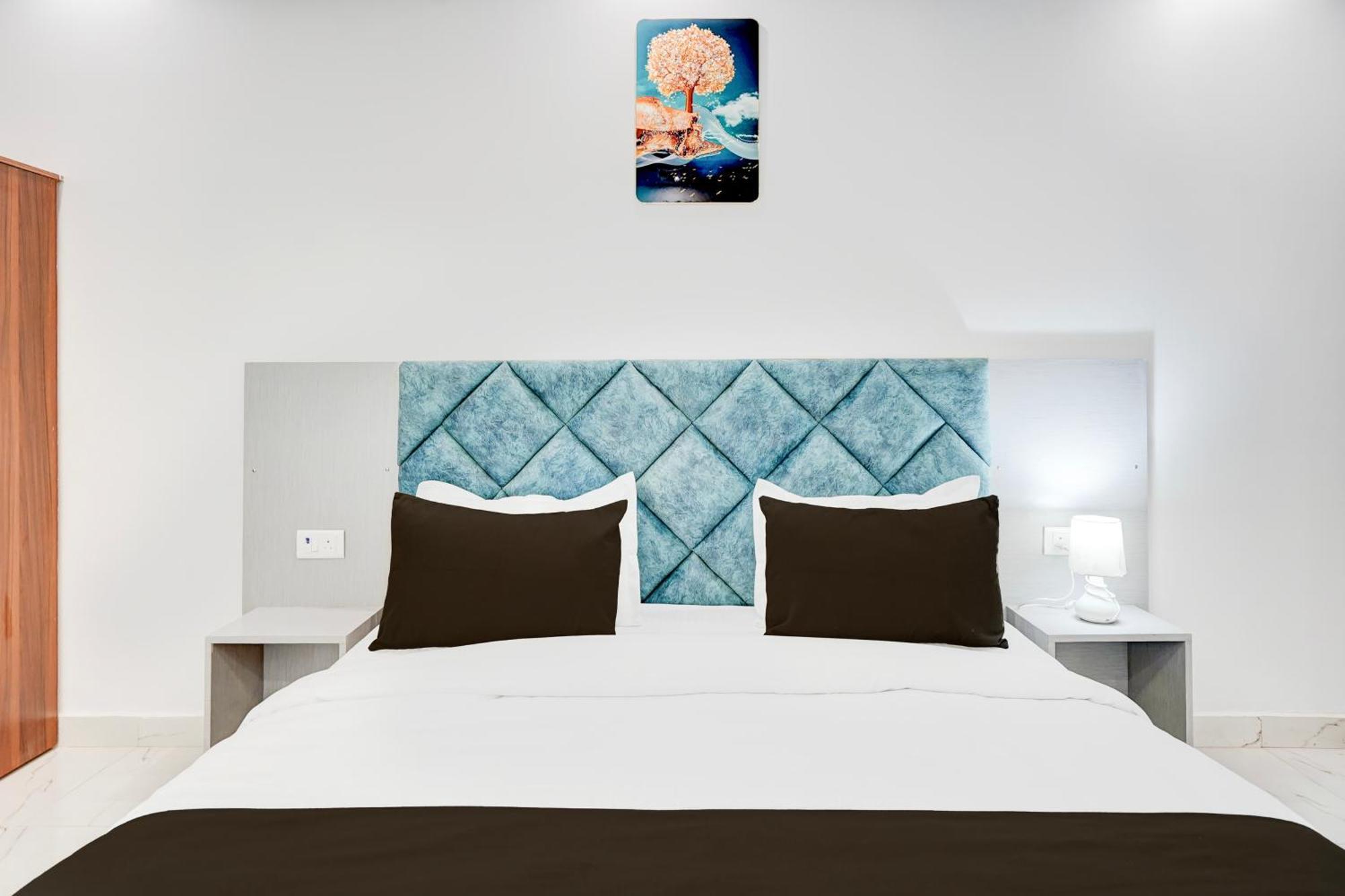 Fabhotel Villa The Suites Allāhābād Junction Екстериор снимка